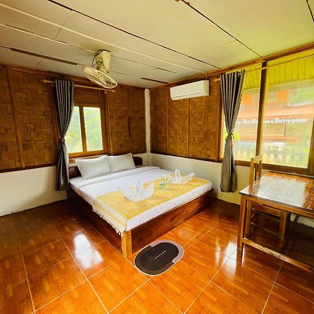 Nong Khiaw Ing Ing Mountain View B&B 외부 사진