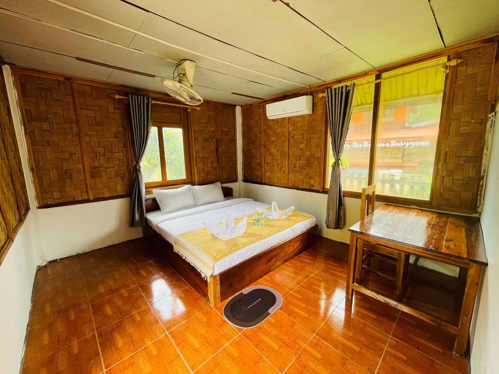 Nong Khiaw Ing Ing Mountain View B&B 외부 사진