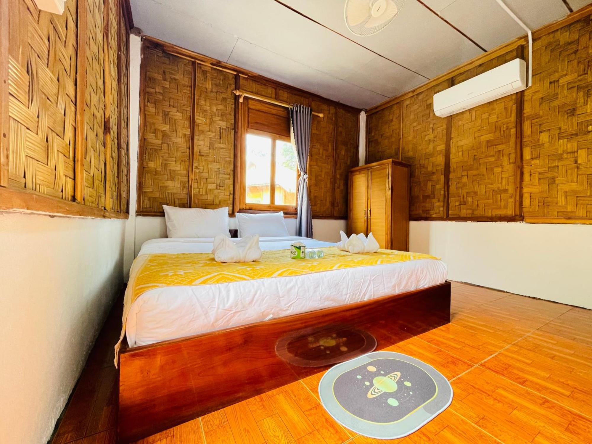 Nong Khiaw Ing Ing Mountain View B&B 외부 사진