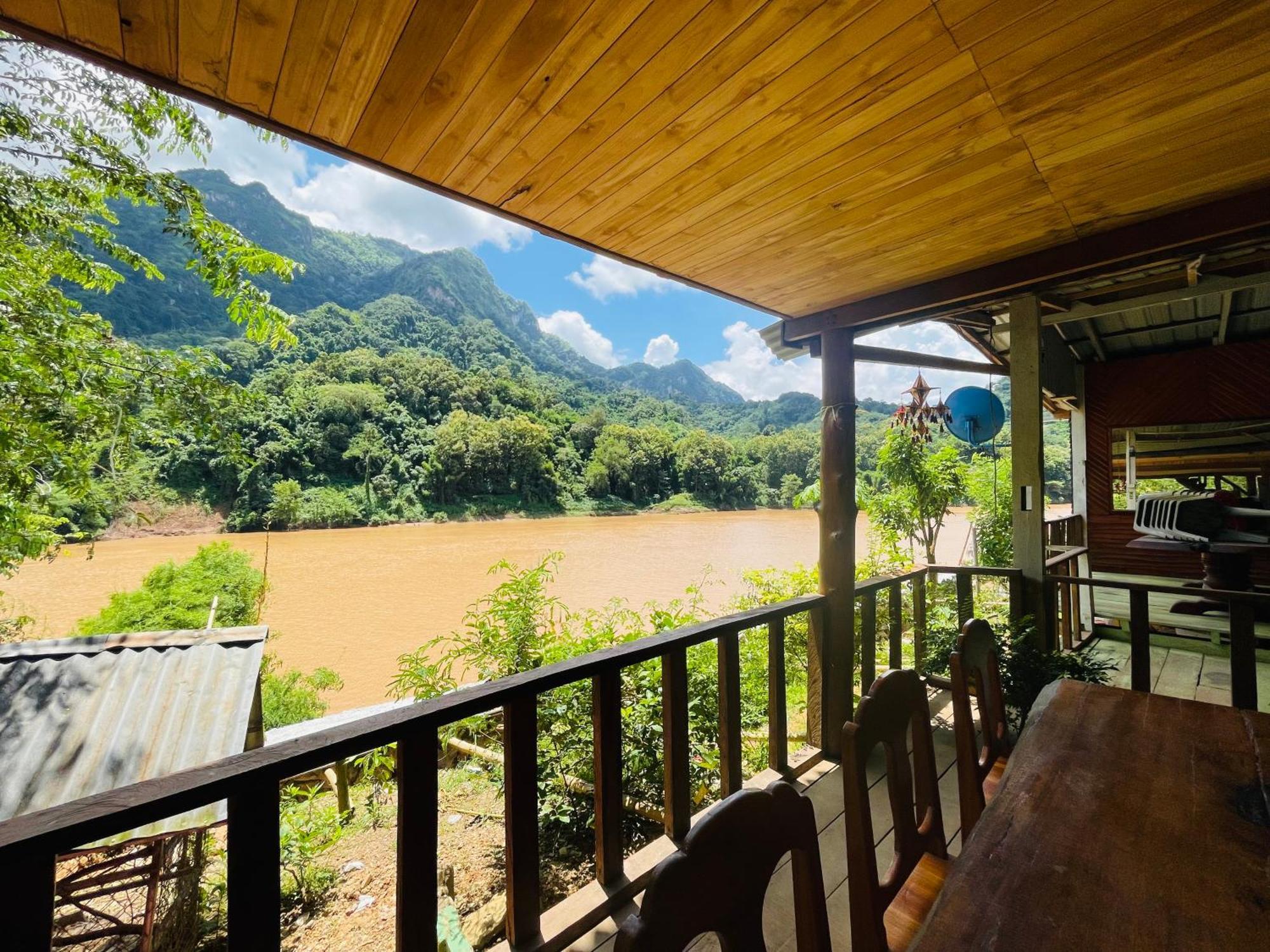 Nong Khiaw Ing Ing Mountain View B&B 외부 사진