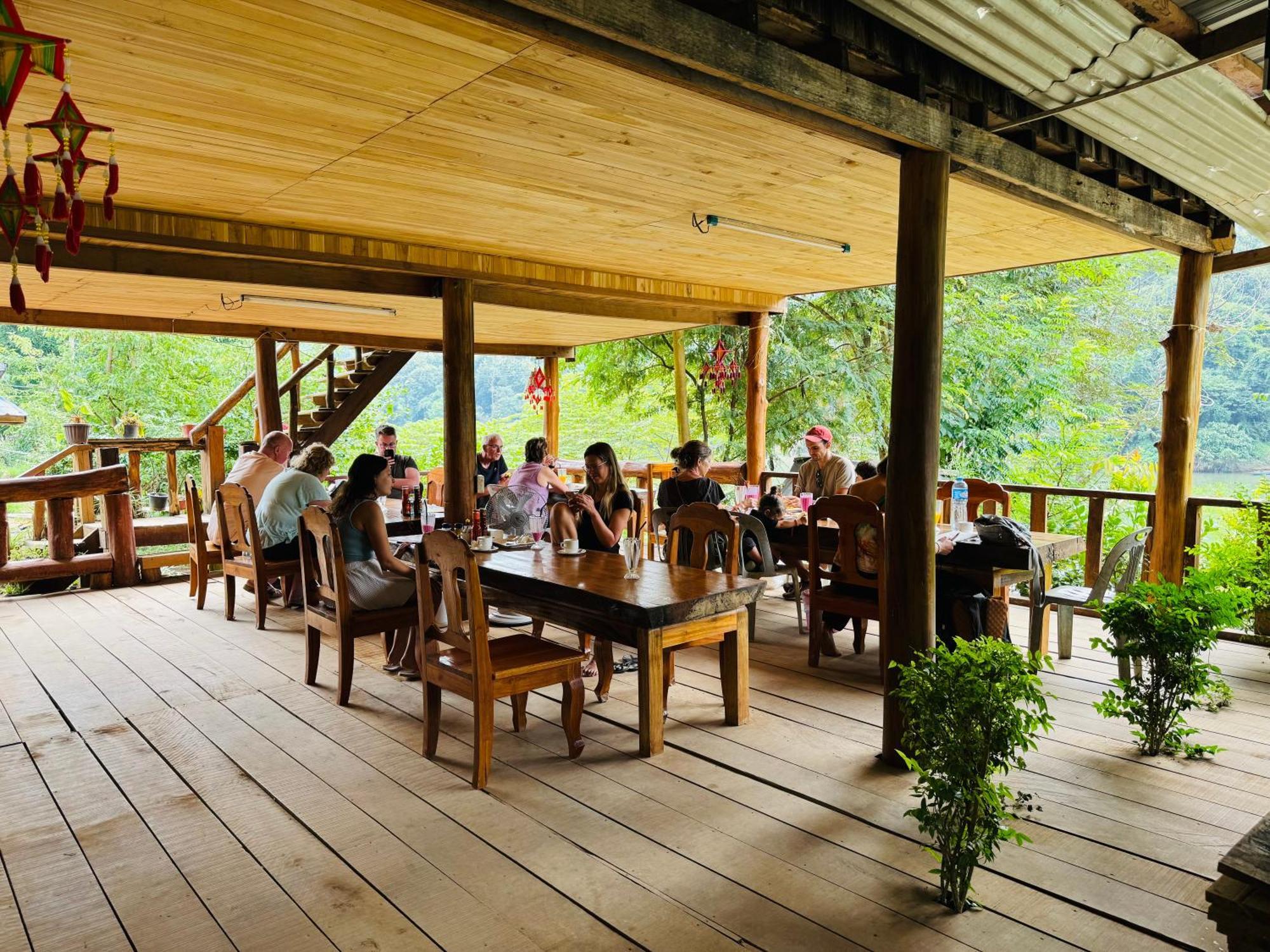 Nong Khiaw Ing Ing Mountain View B&B 외부 사진
